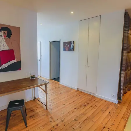 Halles De Hyper Centre 120 M2 Appartement